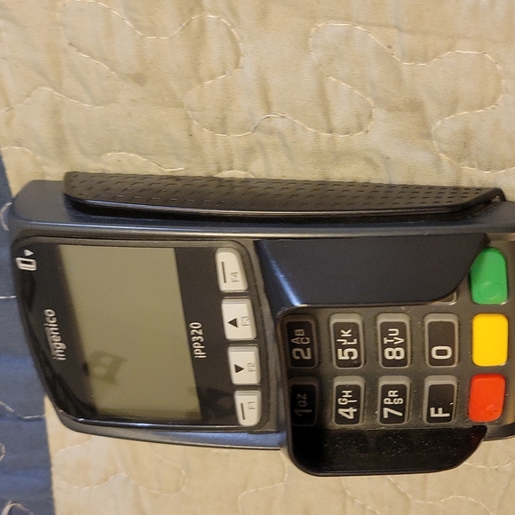 Ingenico Ipp320 POS terminal - Picture 2 of 7